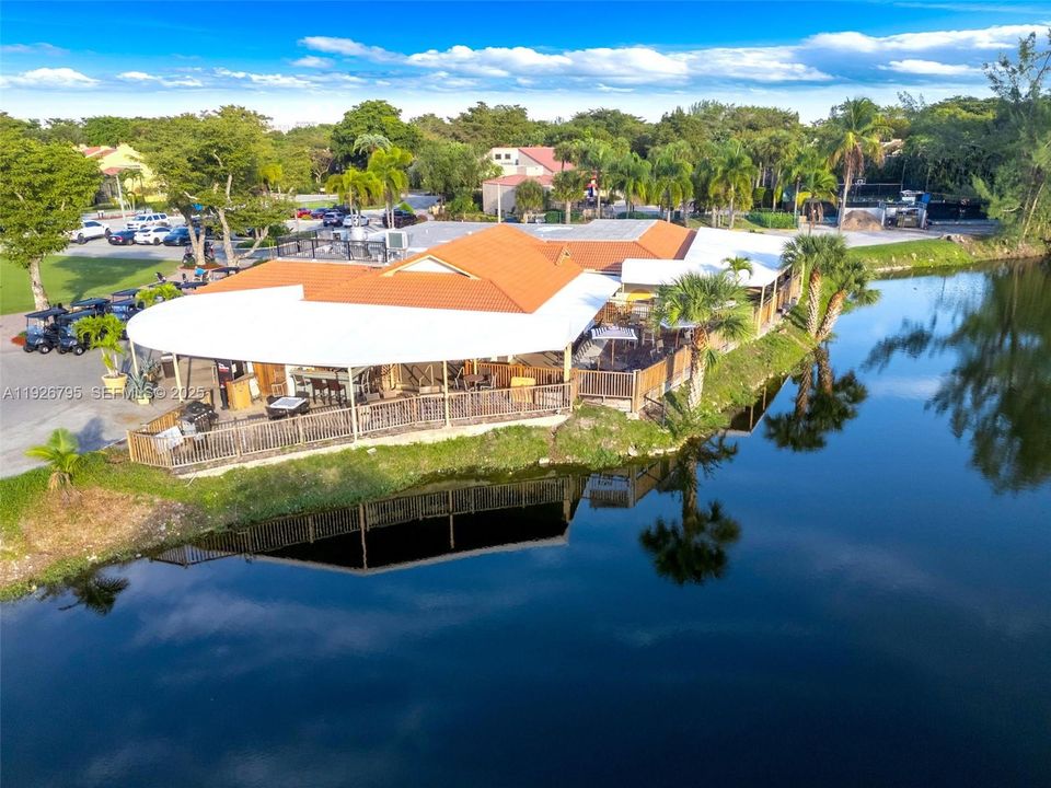 For Sale: $595,000 (4 beds, 2 baths, 1712 Square Feet)