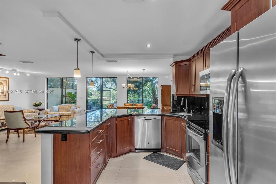 For Sale: $595,000 (4 beds, 2 baths, 1712 Square Feet)