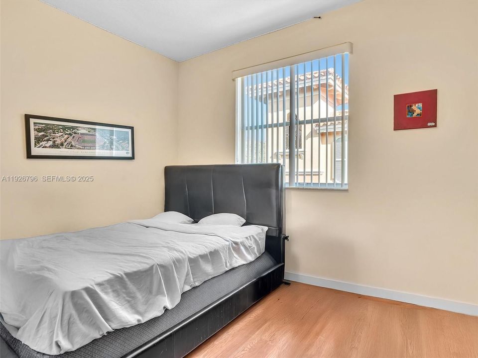 En Venta: $395,000 (3 camas, 2 baños, 1396 Pies cuadrados)