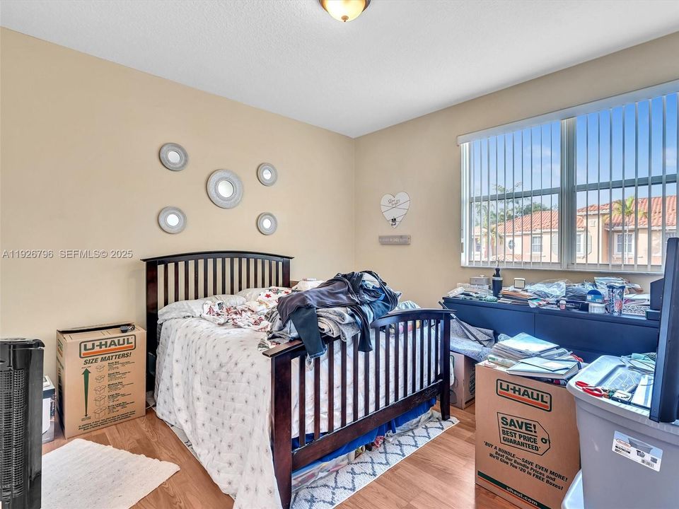 En Venta: $395,000 (3 camas, 2 baños, 1396 Pies cuadrados)