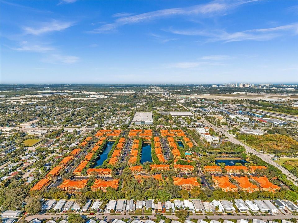 En Venta: $395,000 (3 camas, 2 baños, 1396 Pies cuadrados)