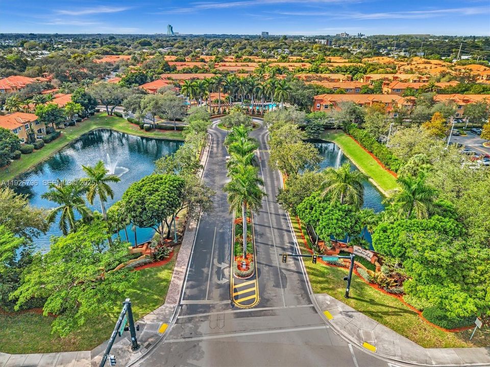 En Venta: $395,000 (3 camas, 2 baños, 1396 Pies cuadrados)