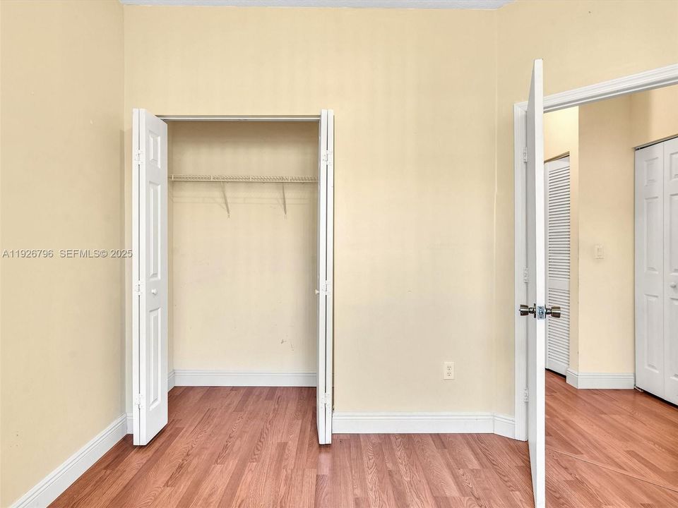 En Venta: $395,000 (3 camas, 2 baños, 1396 Pies cuadrados)