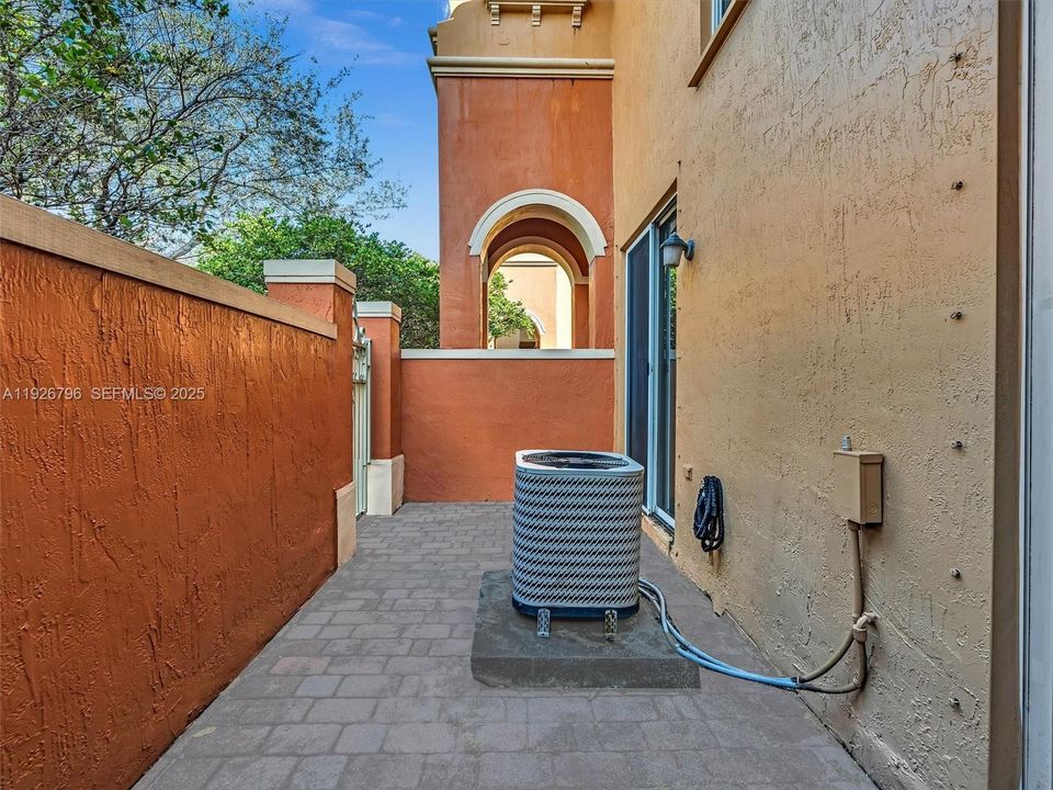 En Venta: $395,000 (3 camas, 2 baños, 1396 Pies cuadrados)