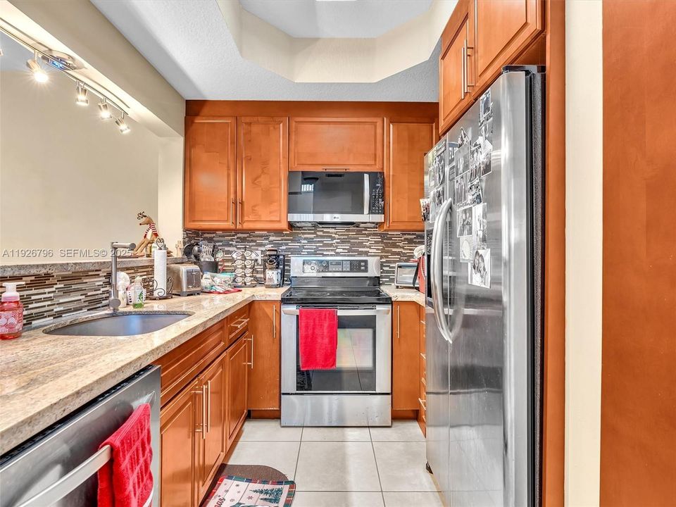 En Venta: $395,000 (3 camas, 2 baños, 1396 Pies cuadrados)