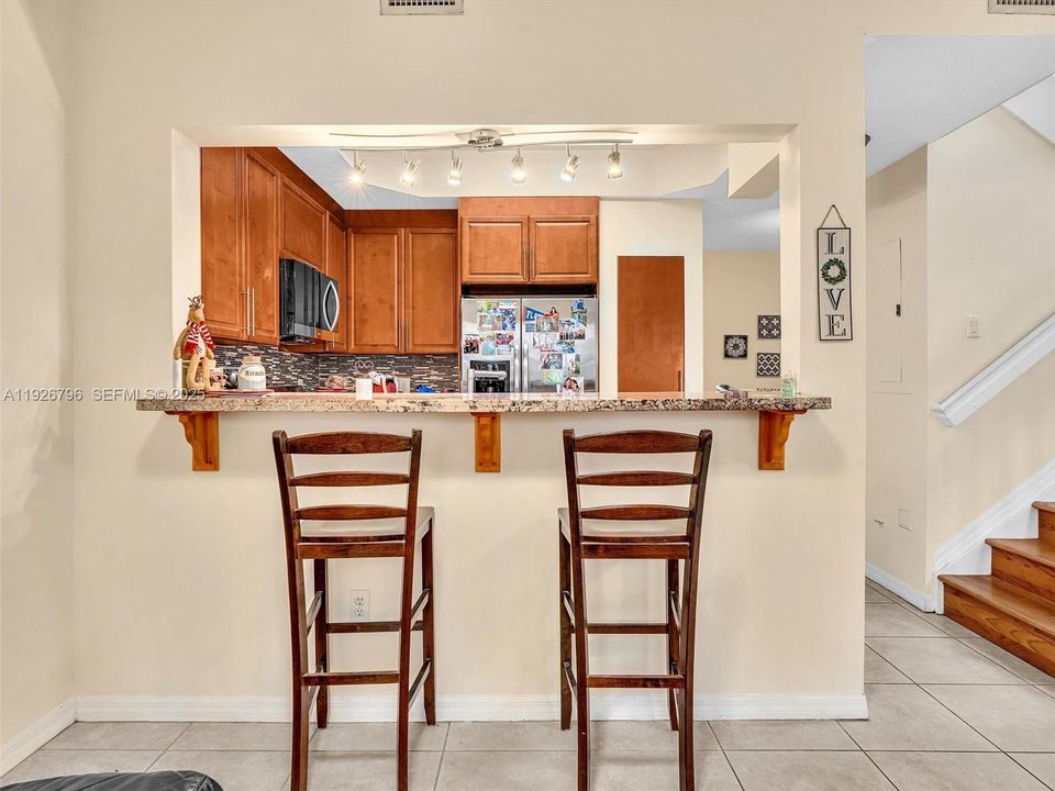 En Venta: $395,000 (3 camas, 2 baños, 1396 Pies cuadrados)