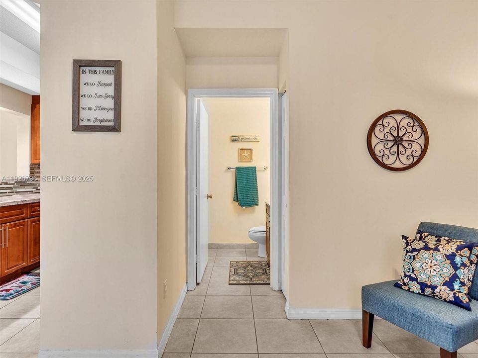 En Venta: $395,000 (3 camas, 2 baños, 1396 Pies cuadrados)