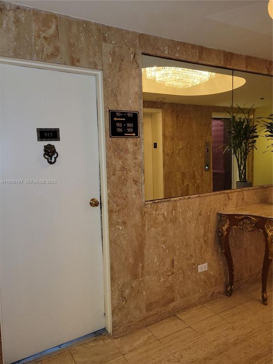 For Sale: $215,000 (0 beds, 1 baths, 420 Square Feet)