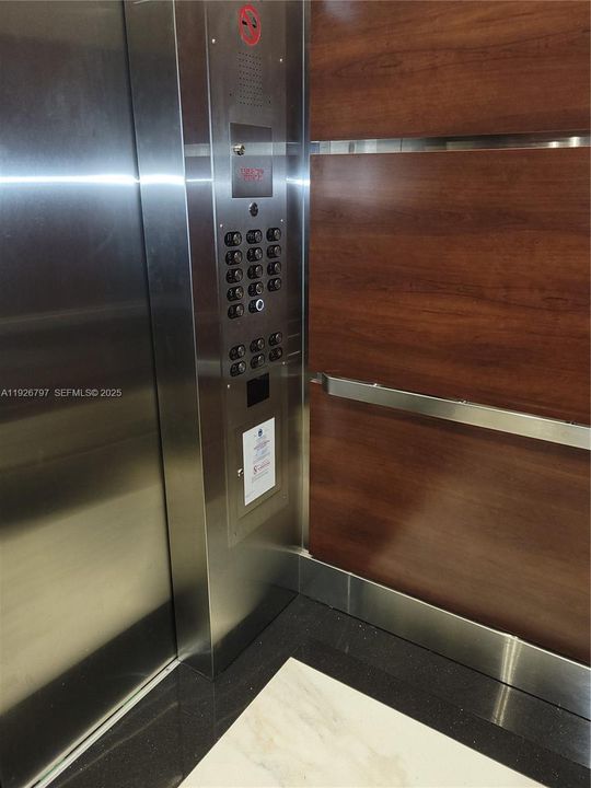 For Sale: $215,000 (0 beds, 1 baths, 420 Square Feet)