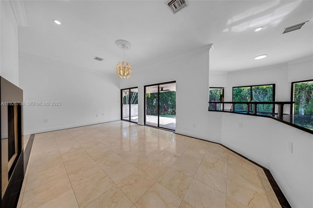 В аренду: $17,000 (4 спален, 3 ванн, 3608 Квадратных фут)