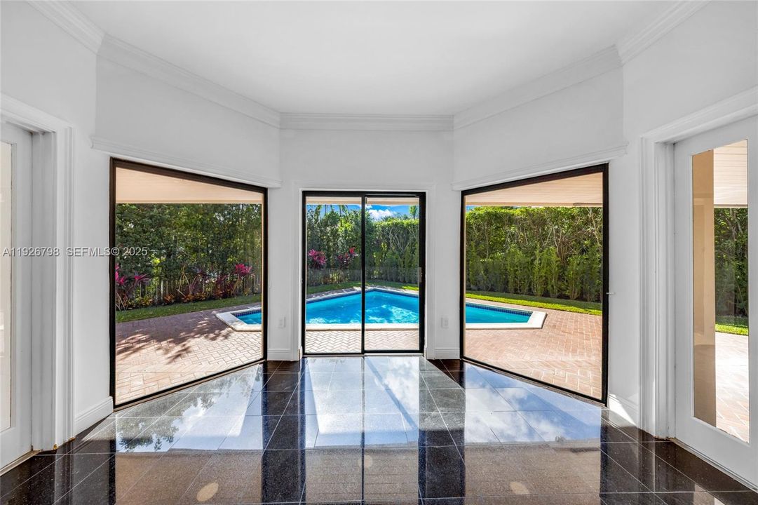 В аренду: $17,000 (4 спален, 3 ванн, 3608 Квадратных фут)