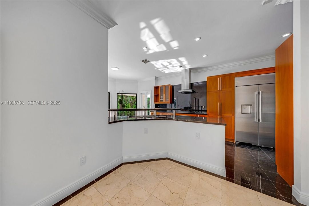 В аренду: $17,000 (4 спален, 3 ванн, 3608 Квадратных фут)