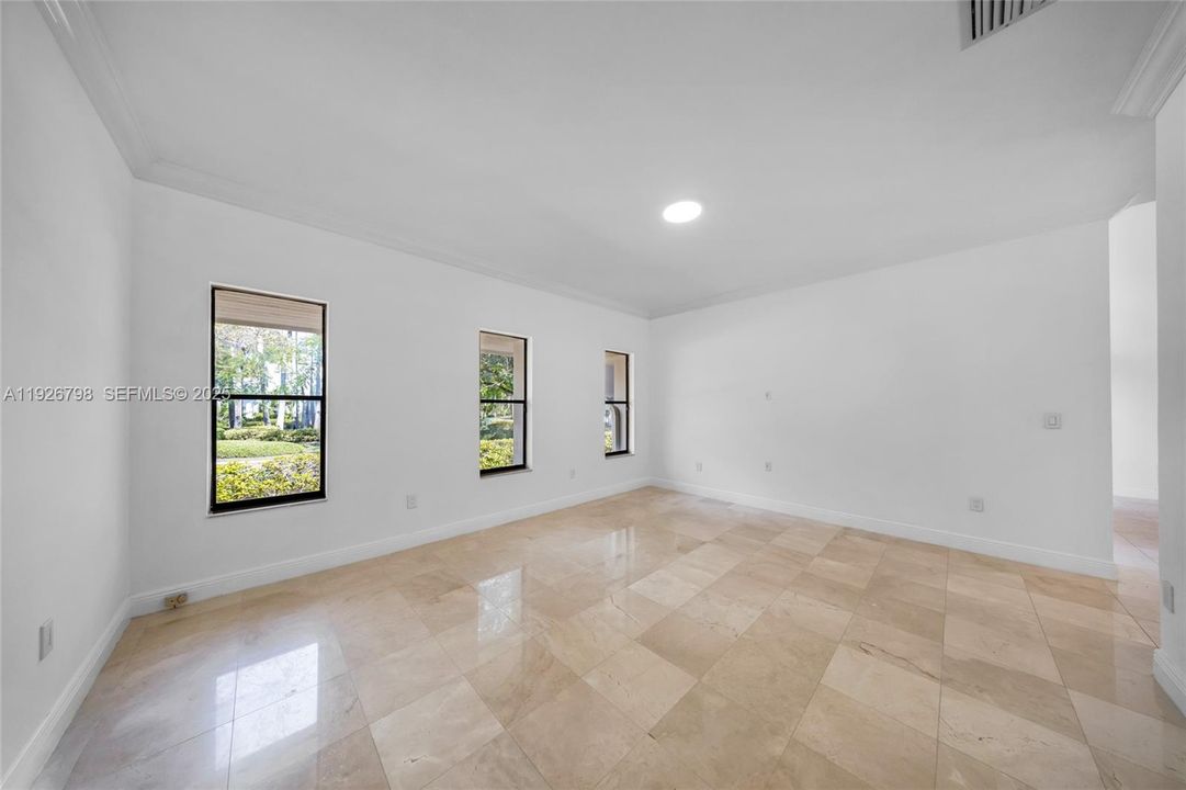 В аренду: $17,000 (4 спален, 3 ванн, 3608 Квадратных фут)