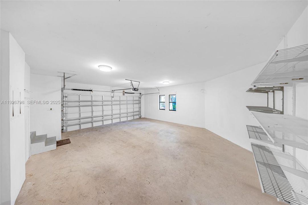 В аренду: $17,000 (4 спален, 3 ванн, 3608 Квадратных фут)