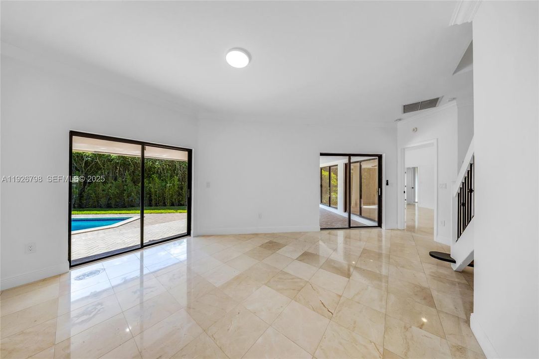 В аренду: $17,000 (4 спален, 3 ванн, 3608 Квадратных фут)