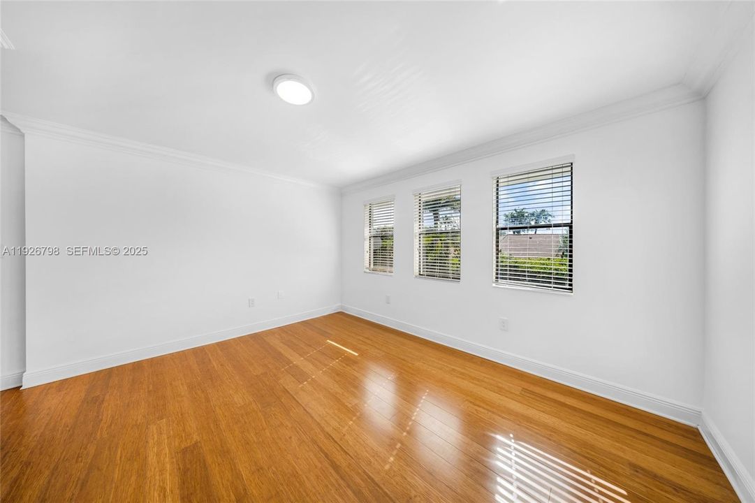 В аренду: $17,000 (4 спален, 3 ванн, 3608 Квадратных фут)