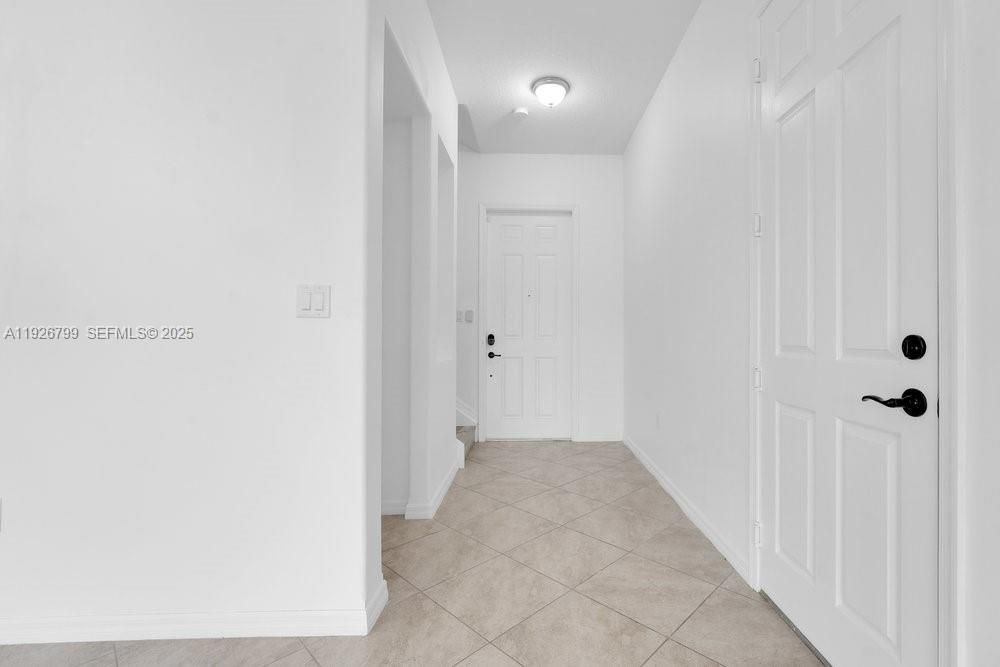 For Rent: $2,000 (3 beds, 2 baths, 0 Square Feet)