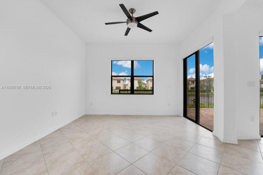 For Rent: $2,000 (3 beds, 2 baths, 0 Square Feet)