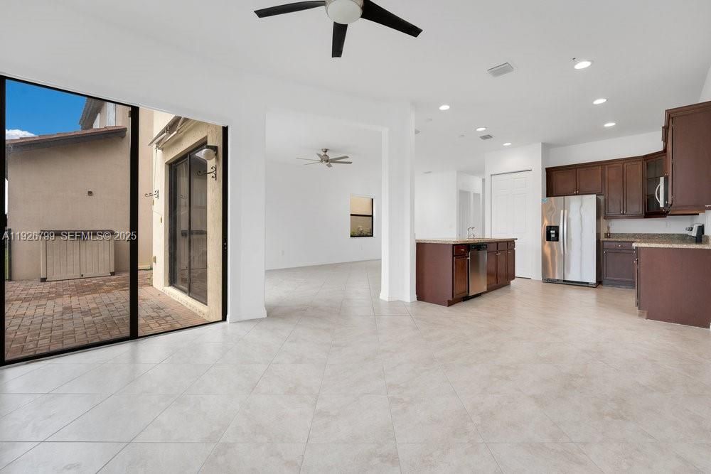 For Rent: $2,000 (3 beds, 2 baths, 0 Square Feet)