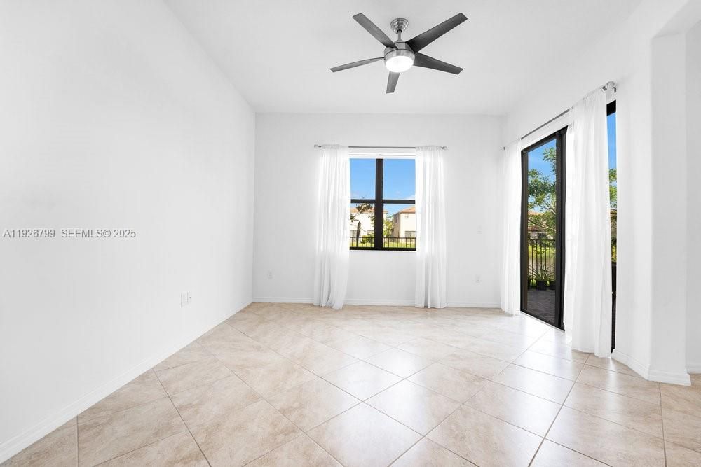 For Rent: $2,000 (3 beds, 2 baths, 0 Square Feet)