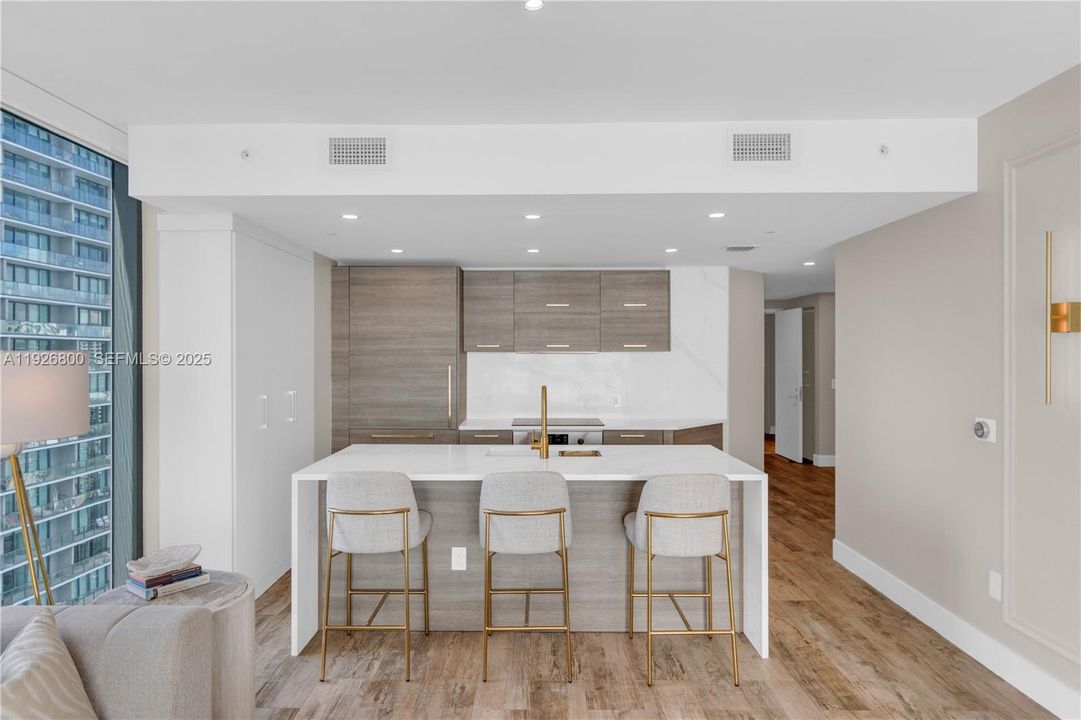 For Sale: $1,820,000 (4 beds, 4 baths, 1872 Square Feet)