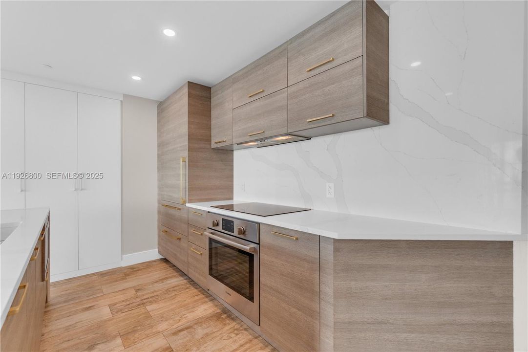 For Sale: $1,820,000 (4 beds, 4 baths, 1872 Square Feet)