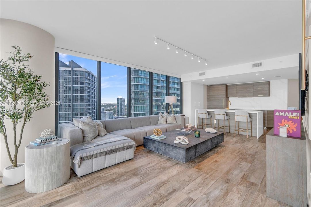 For Sale: $1,820,000 (4 beds, 4 baths, 1872 Square Feet)