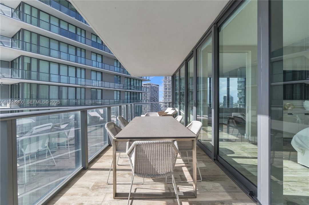 For Sale: $1,820,000 (4 beds, 4 baths, 1872 Square Feet)