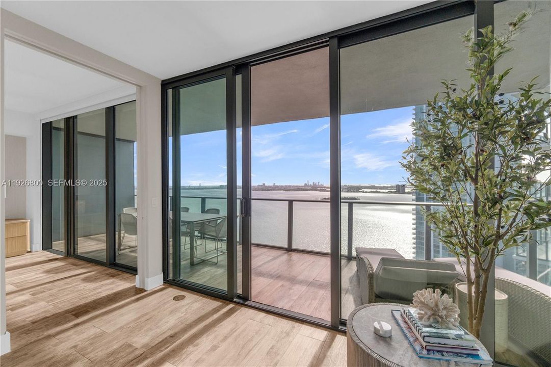 For Sale: $1,820,000 (4 beds, 4 baths, 1872 Square Feet)