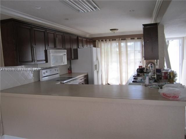 For Sale: $369,000 (4 beds, 2 baths, 1670 Square Feet)