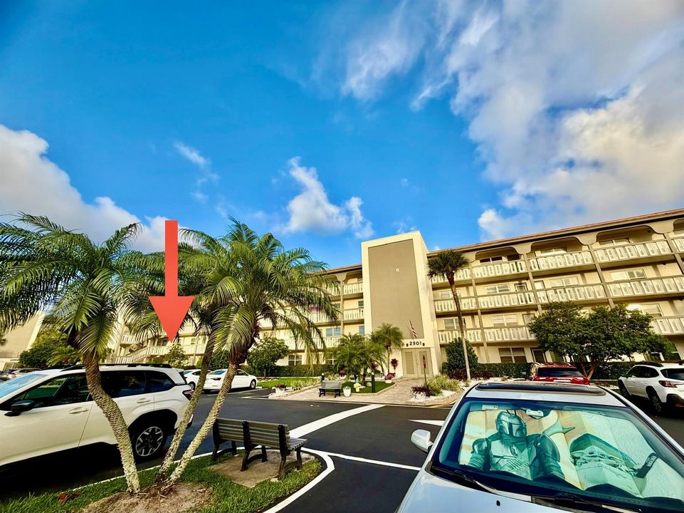 2901 VICTORIA CIRCLE APT D2