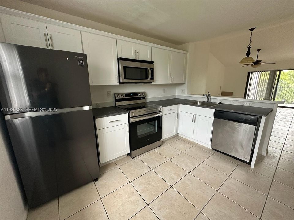 For Rent: $2,095 (2 beds, 2 baths, 0 Square Feet)
