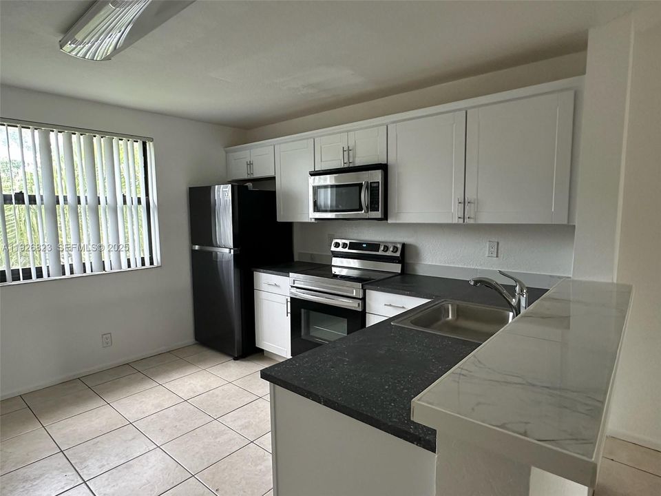 For Rent: $2,095 (2 beds, 2 baths, 0 Square Feet)