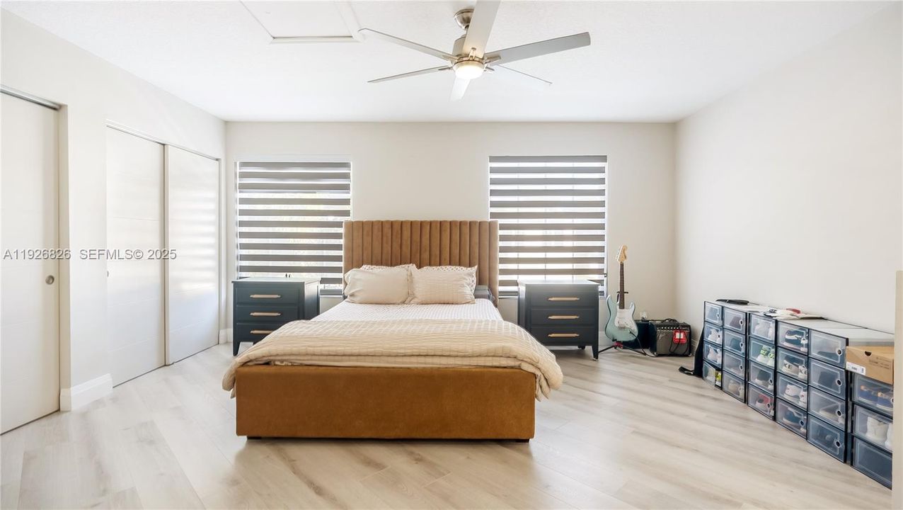 En Venta: $639,900 (3 camas, 2 baños, 2305 Pies cuadrados)