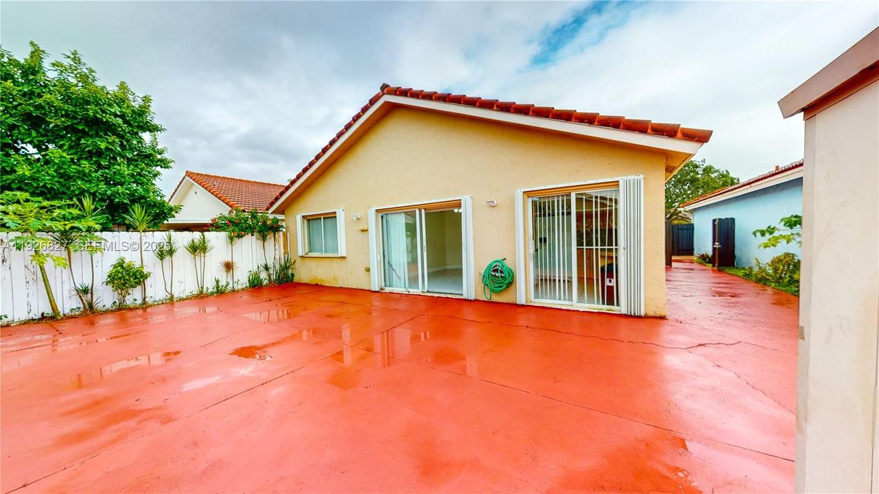 En Renta: $3,100 (2 camas, 2 baños, 1683 Pies cuadrados)