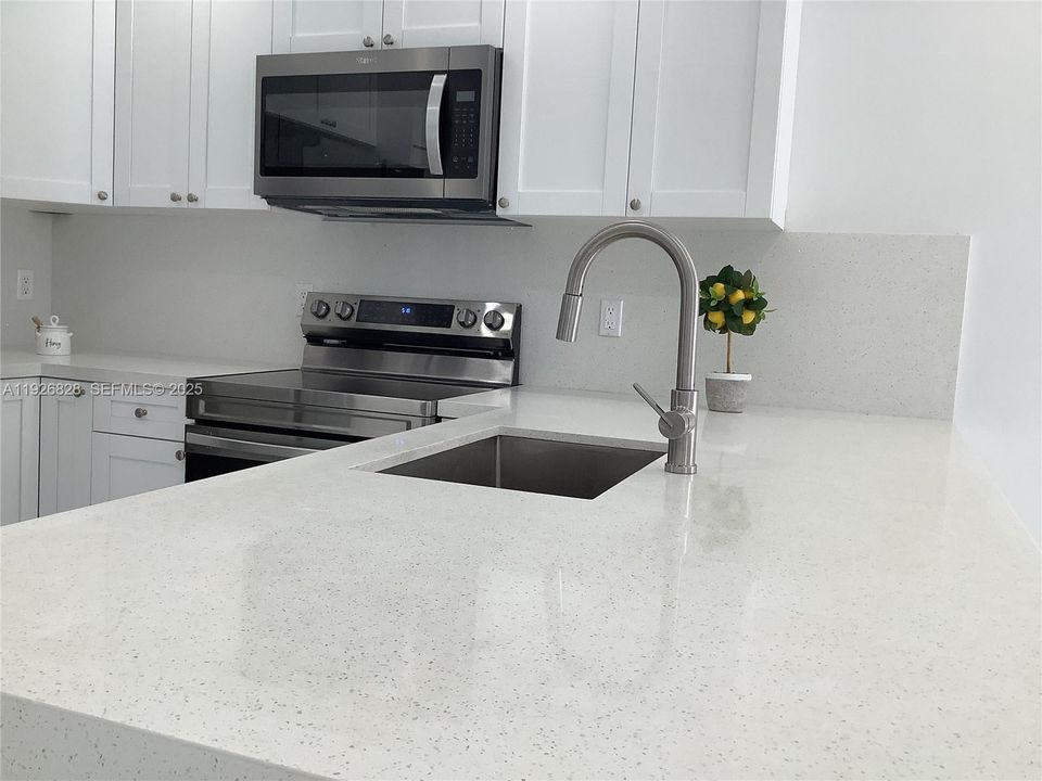 Quartz Counter tops, counter for 3 seats