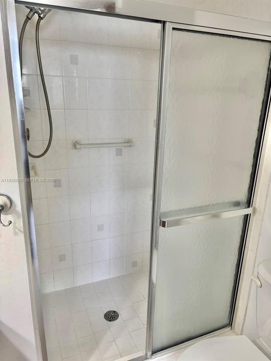 В аренду: $1,600 (2 спален, 2 ванн, 850 Квадратных фут)