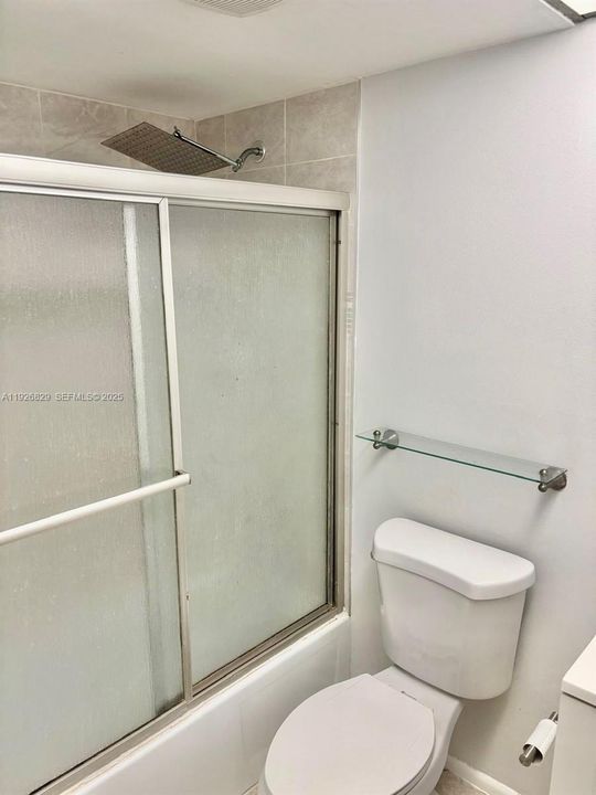 В аренду: $1,600 (2 спален, 2 ванн, 850 Квадратных фут)