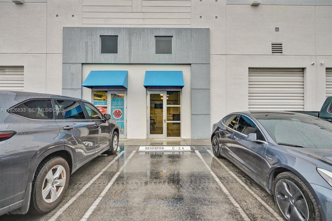 出租: $3,150 (0 贝兹, 0 浴室, 0 平方英尺)