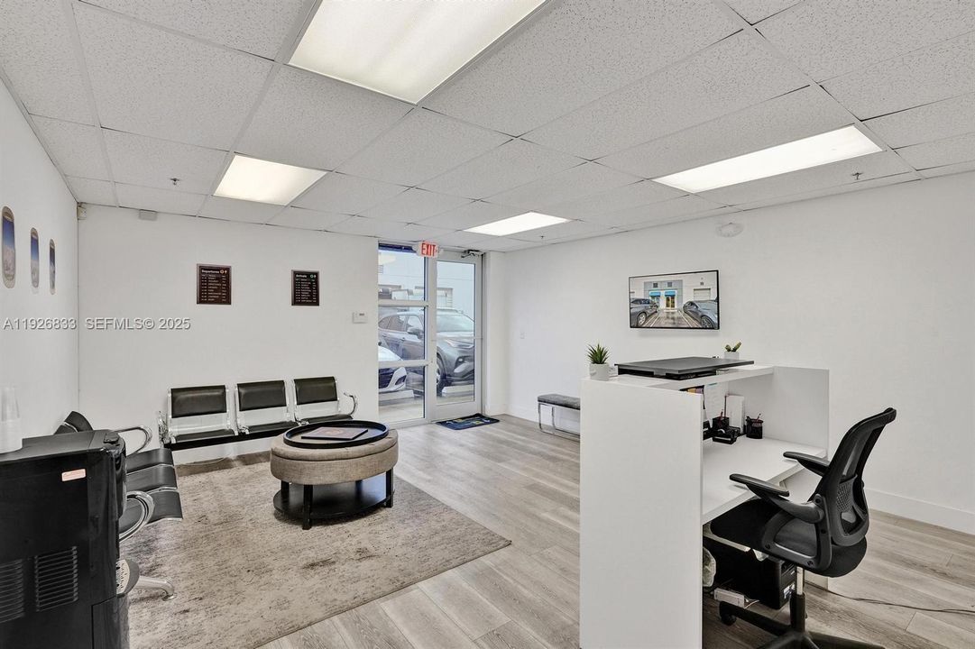 出租: $3,150 (0 贝兹, 0 浴室, 0 平方英尺)