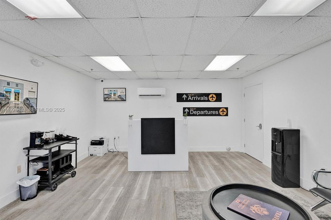 出租: $3,150 (0 贝兹, 0 浴室, 0 平方英尺)