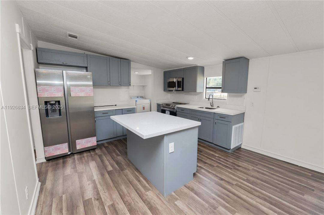 En Venta: $279,900 (3 camas, 2 baños, 0 Pies cuadrados)