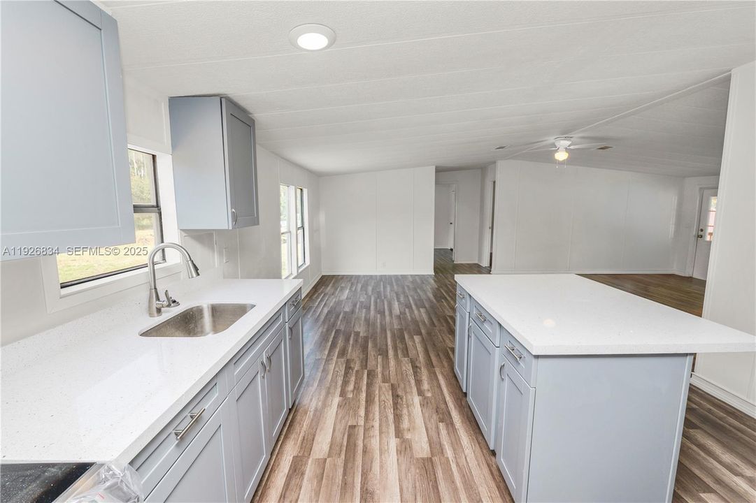 En Venta: $279,900 (3 camas, 2 baños, 0 Pies cuadrados)