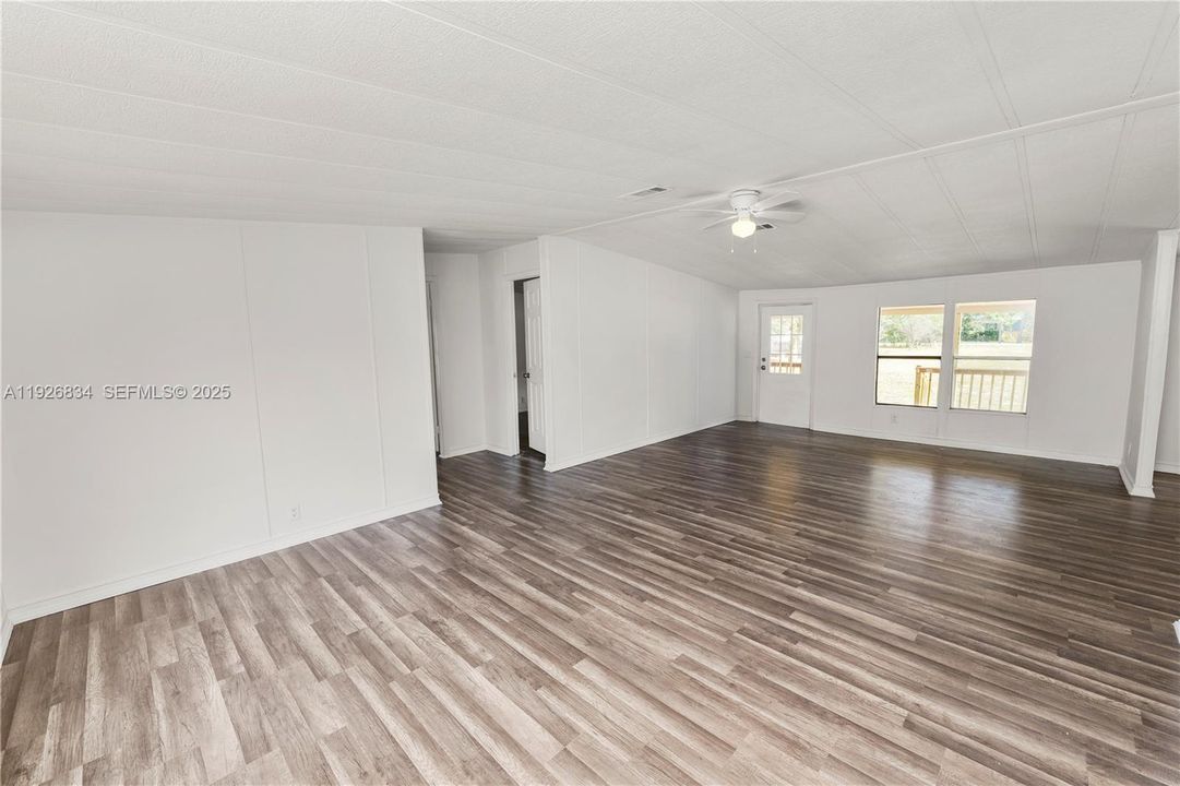 En Venta: $279,900 (3 camas, 2 baños, 0 Pies cuadrados)