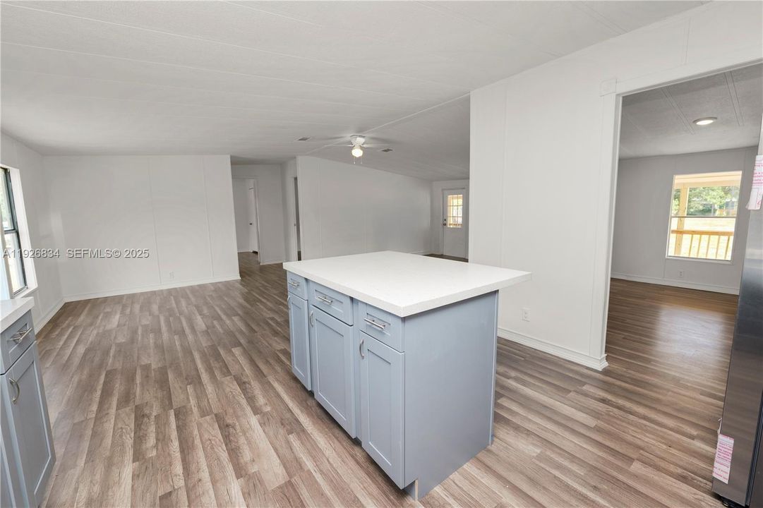 En Venta: $279,900 (3 camas, 2 baños, 0 Pies cuadrados)