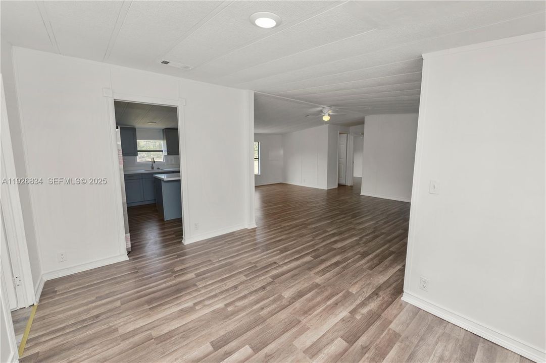 En Venta: $279,900 (3 camas, 2 baños, 0 Pies cuadrados)