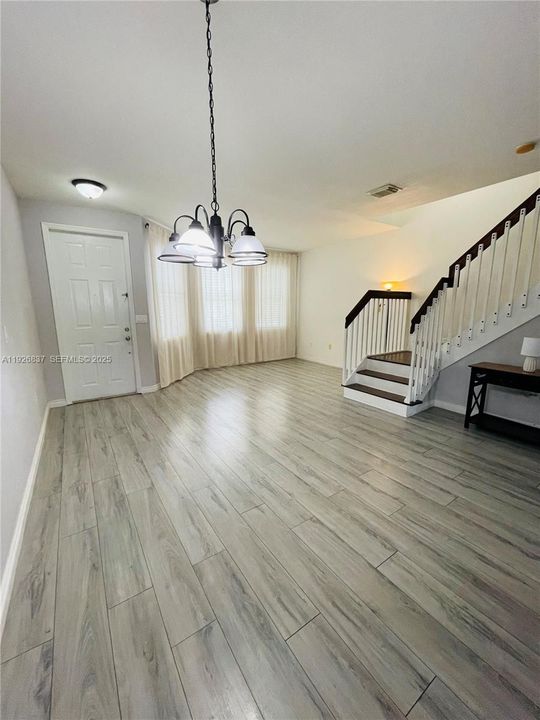 For Rent: $2,850 (3 beds, 2 baths, 1679 Square Feet)