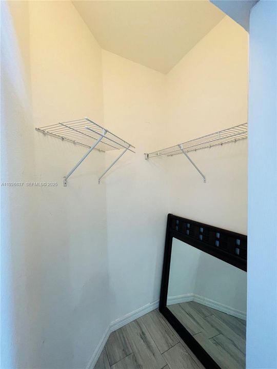 For Rent: $2,850 (3 beds, 2 baths, 1679 Square Feet)