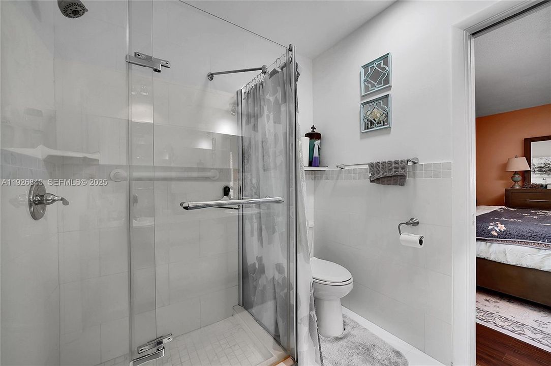 Bathroom jack and Jill