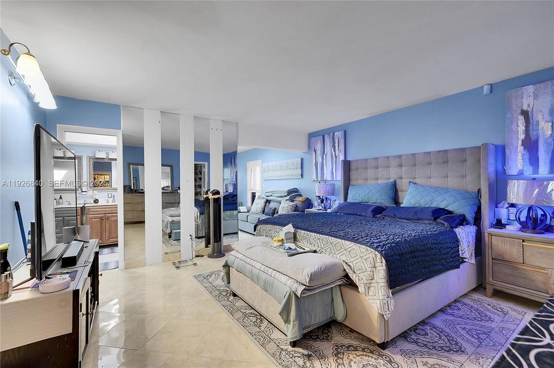 На продажу: $699,900 (3 спален, 2 ванн, 3332 Квадратных фут)